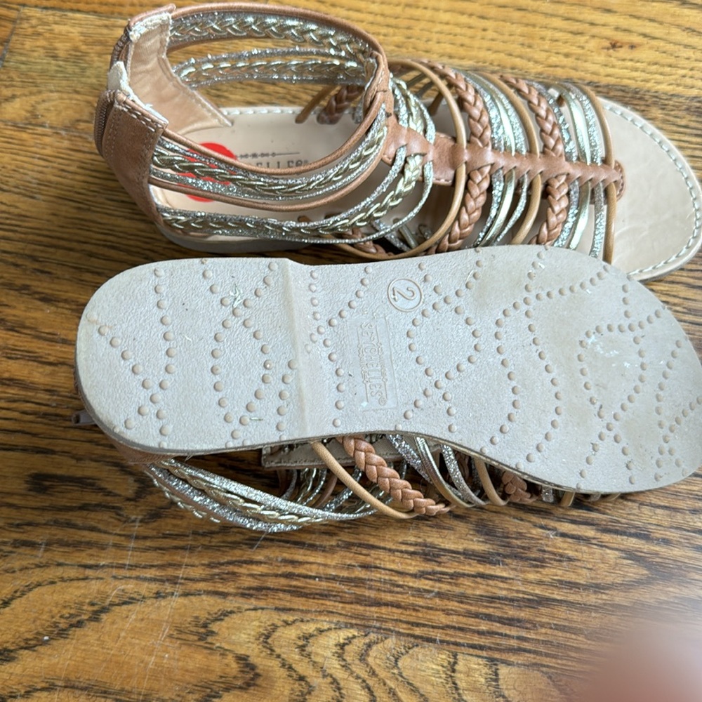 These size 2 girls gladiator sandals are basically brand new. Brown gold silver - Picture 2 of 4